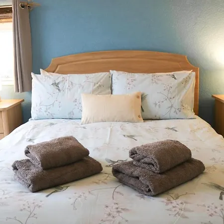 Holiday home Sunrise, 3 East View *