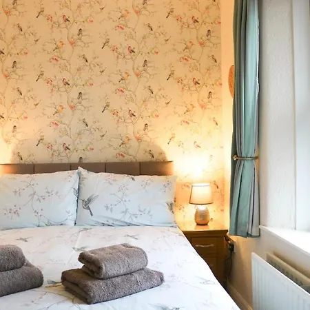 Holiday home Sunrise, 3 East View *