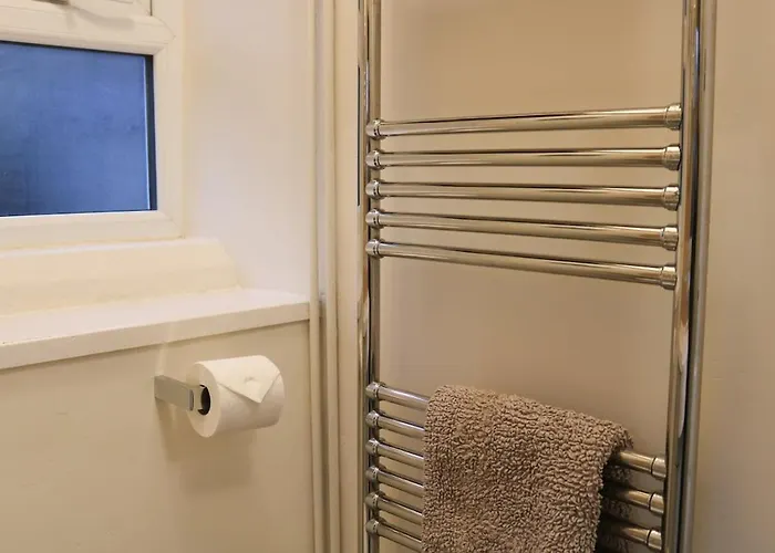 Sunrise, 3 East View *