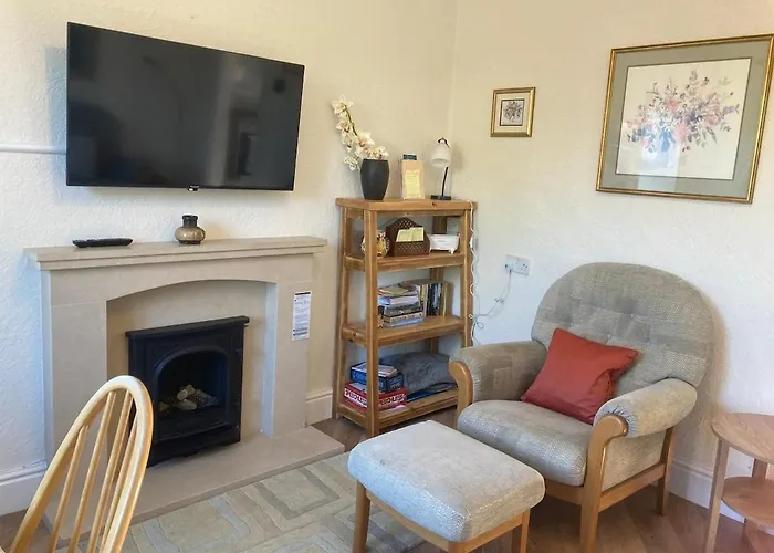 Holiday home Sunrise, 3 East View *