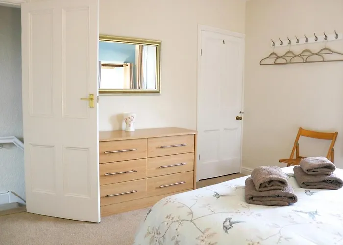 Sunrise, 3 East View *