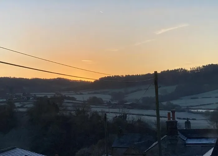 Sunrise, 3 East View