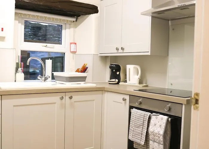 Sunrise, 3 East View Holiday home *